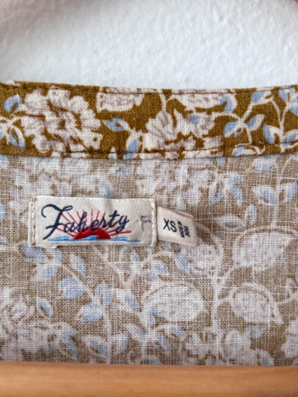 Faherty Havana Linen Blend Midi Dress in Golden Theodora Floral - Picture 8 of 8